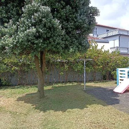 Valmoa T4 Apartment Praia da Vitoria